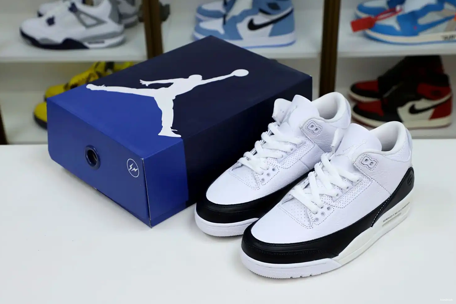 X RETRO FRAGMENT Kimikick 3 SP JORDAN 'WHITE' DESIGN AIR 0409